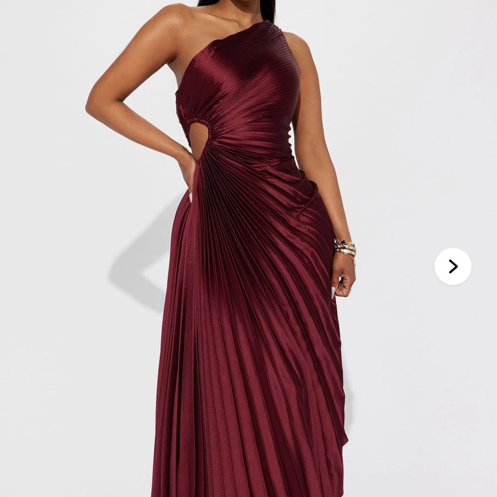 One-Shoulder Burgundy Dress